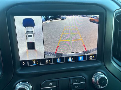 Used 2021 GMC Sierra 1500 AT4 w/ Technology Package AWD/4WD image 23