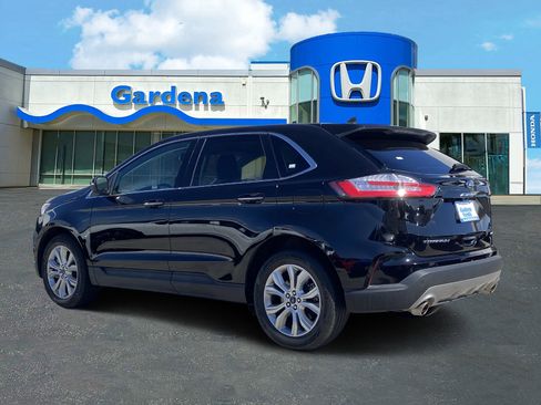 Used 2024 Ford Edge Titanium image 4