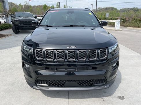 New 2026 Jeep Compass Latitude image 29