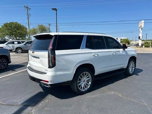 Used 2023 Cadillac Escalade Premium Luxury AWD/4WD image 7