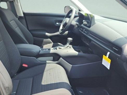 New 2026 Honda HR-V LX image 12