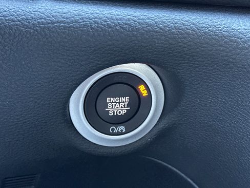 New 2026 Chrysler Pacifica Limited w/ S Appearance Package image 24