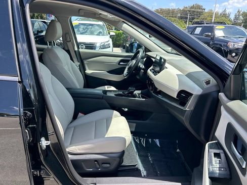 Certified 2024 Nissan Rogue SL FWD image 42