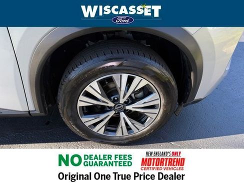 Used 2023 Nissan Rogue SV image 30