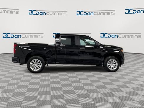 Used 2023 Chevrolet Silverado 1500 Custom AWD/4WD image 9