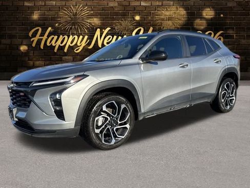 Used 2024 Chevrolet Trax RS image 1