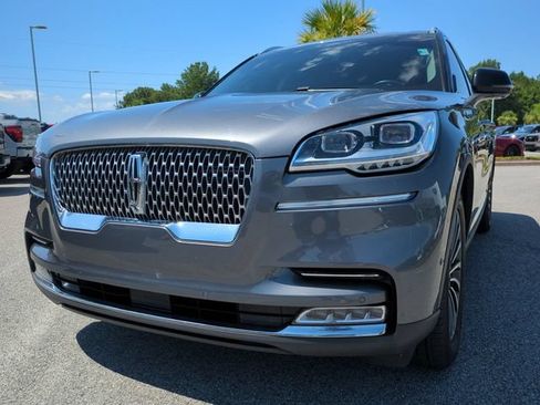 Used 2023 Lincoln Aviator Reserve w/ Equipment Group 201A RWD image 8