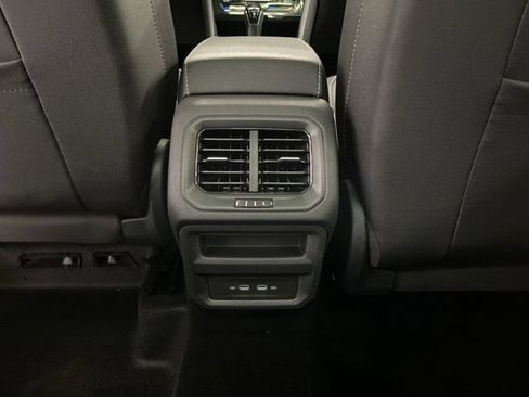New 2026 Volkswagen Taos SE AWD/4WD image 22