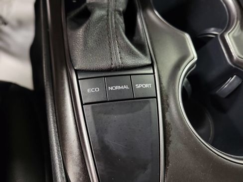 Used 2023 Toyota Camry SE FWD image 20