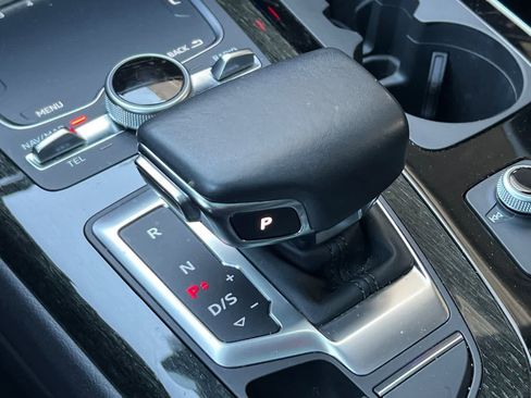 Used 2019 Audi Q7 3.0T Prestige w/ Prestige Package image 23