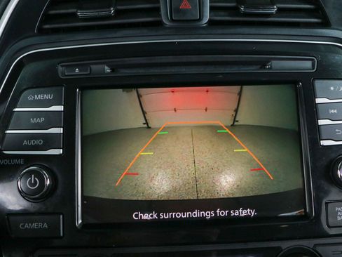 Used 2022 Nissan Maxima SV w/ Floor Mat Group FWD image 19