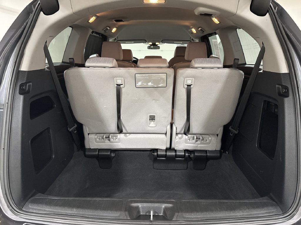 Used 2023 Honda Odyssey EX image 24