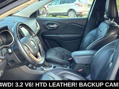 Used 2014 Jeep Cherokee Limited w/ Luxury Group AWD/4WD image 23