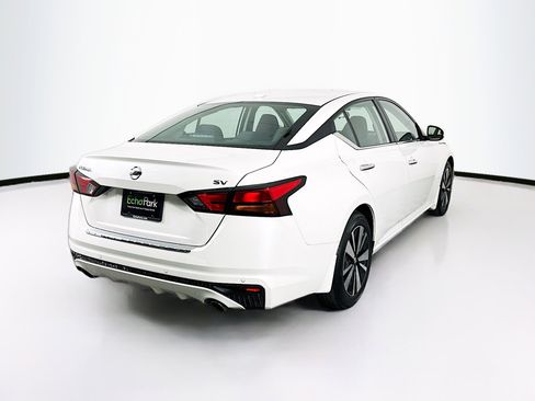 Used 2022 Nissan Altima 2.5 SV w/ SV Premium Package image 9