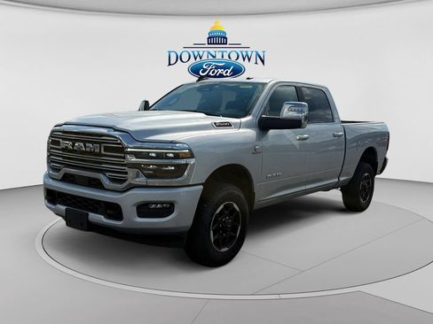 Used 2026 RAM 2500 Laramie AWD/4WD image 7