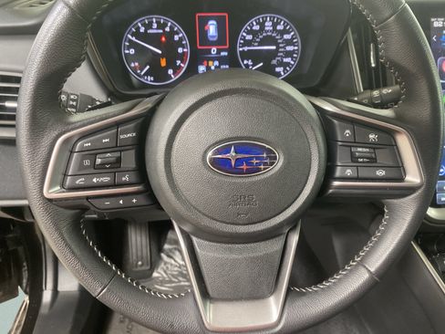 Used 2025 Subaru Outback Premium AWD/4WD image 17