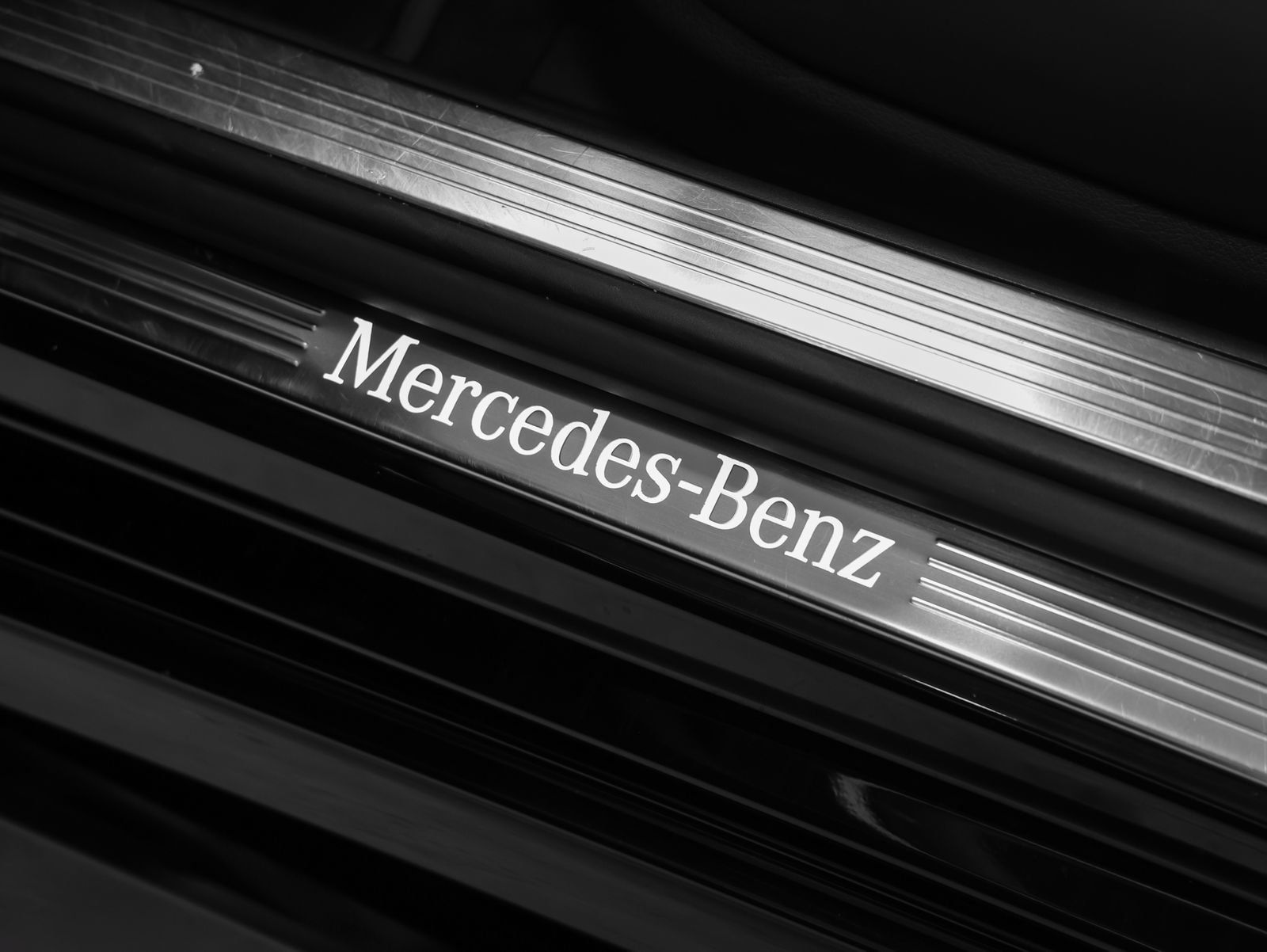 Used 2020 Mercedes-Benz S 560 4MATIC Coupe image 30