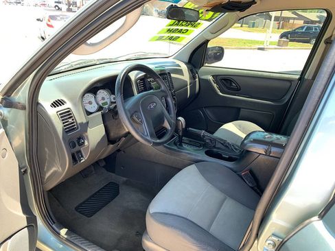 Used 2006 Ford Escape XLS FWD image 11
