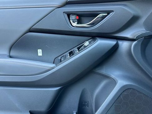 Used 2025 Subaru Crosstrek 2.5i Limited w/ Popular Package #3A image 8