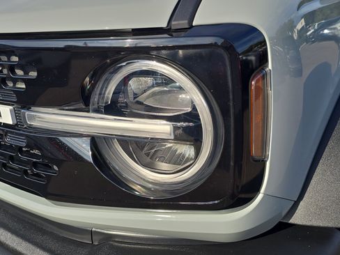 Used 2022 Ford Bronco Wildtrak image 10