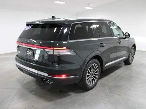 Used 2023 Lincoln Aviator Reserve w/ Equipment Group 201A image 9