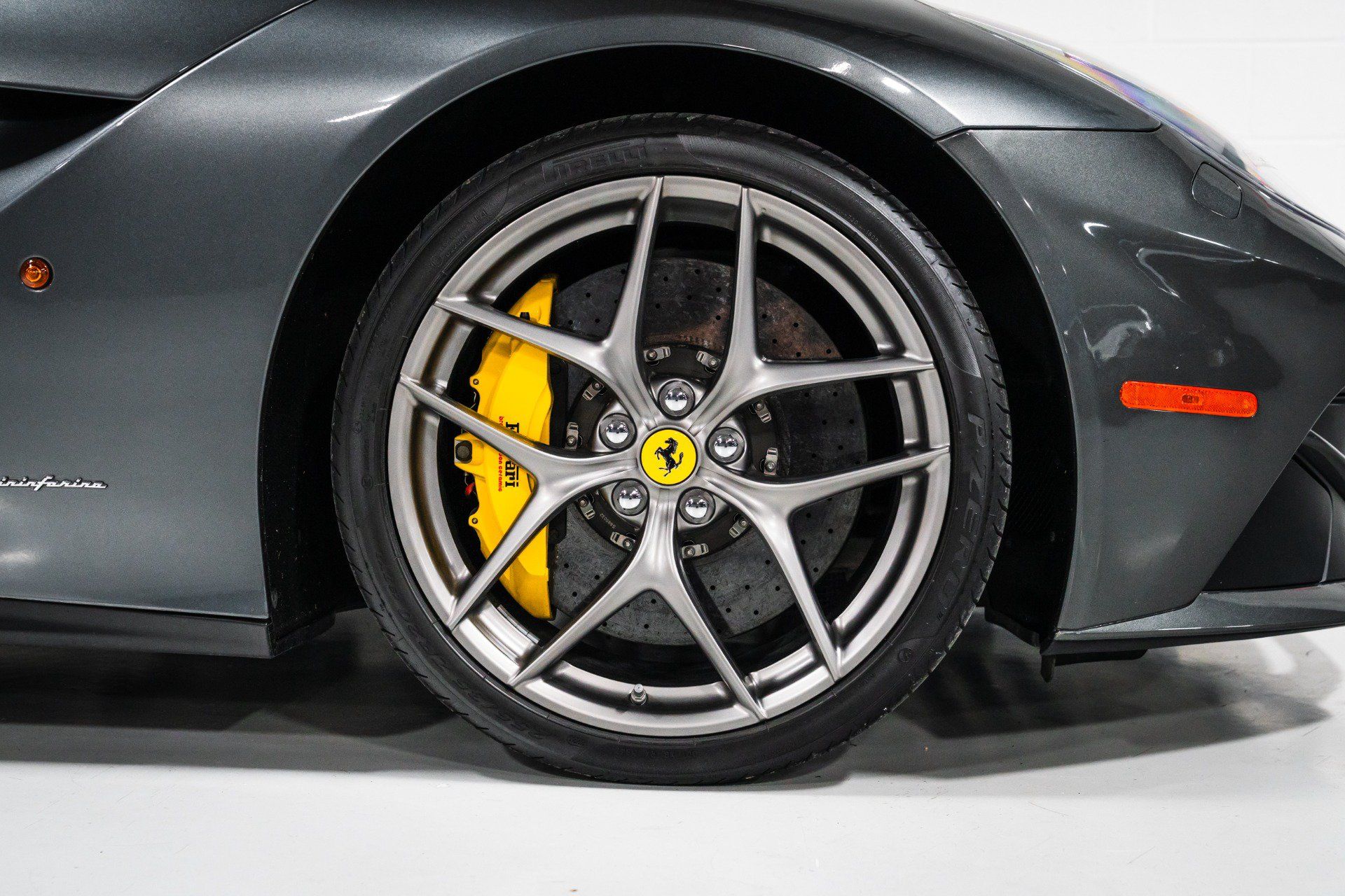 Used 2015 Ferrari F12 Berlinetta RWD image 12