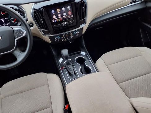 Used 2023 Chevrolet Traverse LS image 10