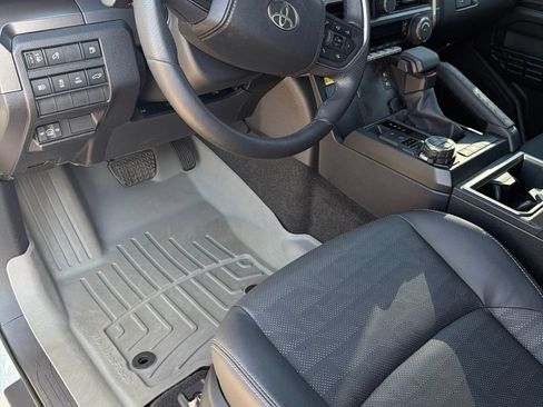 Used 2025 Toyota 4Runner TRD Off-Road Premium w/ Tow Technology Package AWD/4WD image 2