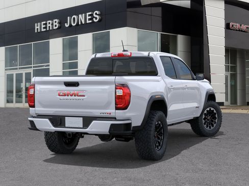 New 2026 GMC Canyon AT4 AWD/4WD image 4
