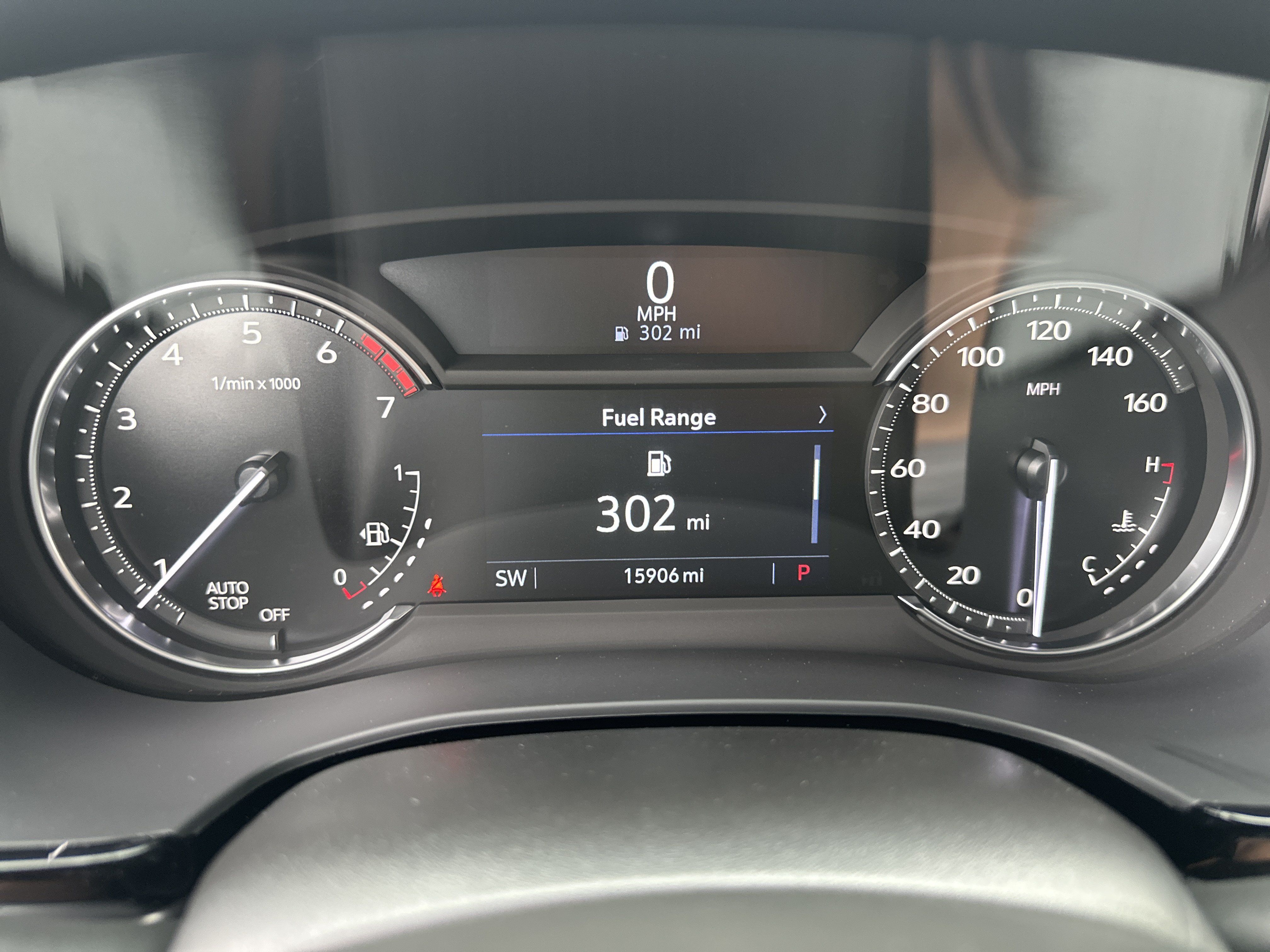Used 2025 Cadillac XT5 Luxury FWD image 16