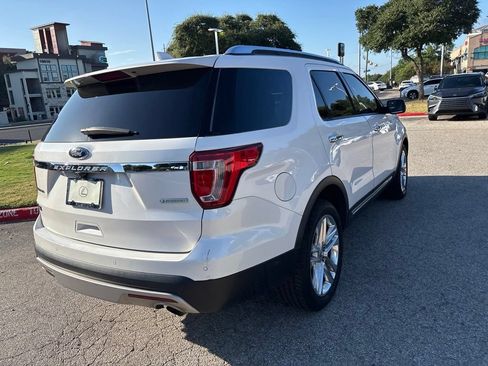 Used 2016 Ford Explorer Limited w/ Equipment Group 301A FWD image 5