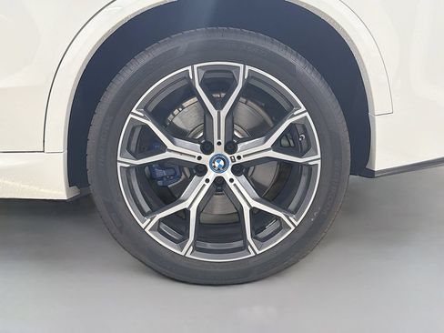 Used 2024 BMW X5 xDrive50e w/ Executive Package AWD/4WD image 35