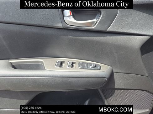 Used 2020 Kia Optima LX FWD image 18