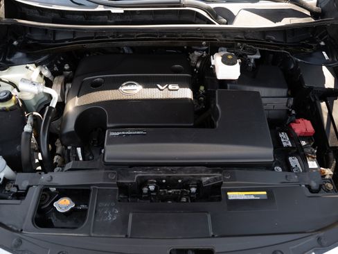 Used 2018 Nissan Murano SL w/ Moonroof Package image 32