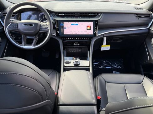 New 2026 Jeep Grand Cherokee Limited AWD/4WD image 19