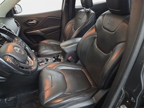 Used 2021 Jeep Cherokee Limited w/ Elite Package image 17