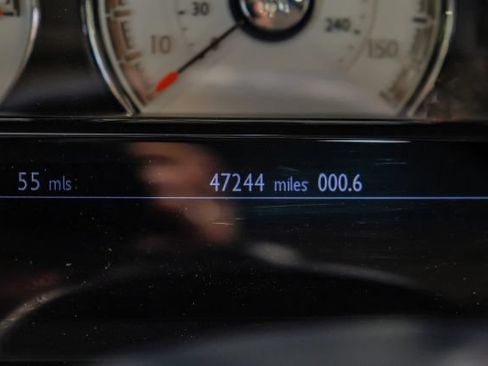 Used 2017 Rolls-Royce Wraith RWD image 24