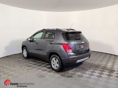 Used 2016 Chevrolet Trax LT w/ LT Sun and Sound Package image 4