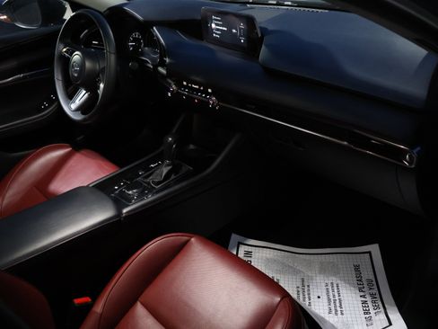 Used 2025 MAZDA MAZDA3 s image 8