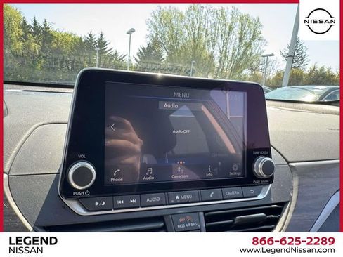 Certified 2023 Nissan Altima 2.5 SV FWD image 22