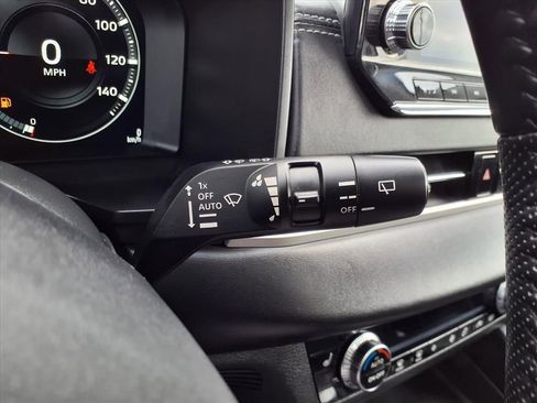 Used 2024 Mitsubishi Outlander SE image 20