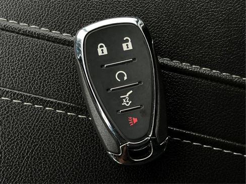 Used 2023 Chevrolet Blazer LT FWD image 43
