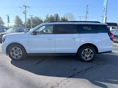 Used 2025 Ford Expedition Max Active image 4
