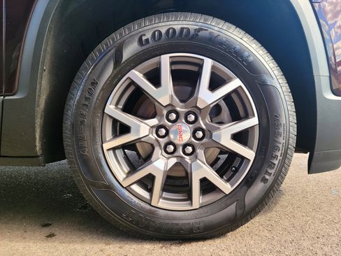 Used 2020 GMC Acadia SLE w/ Driver Convenience Package image 21