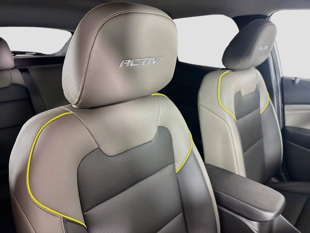 New 2026 Chevrolet Trax ACTIV w/ Sunroof Package FWD image 26