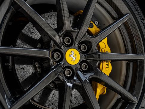 Used 2019 Ferrari 488 Pista Coupe RWD image 34