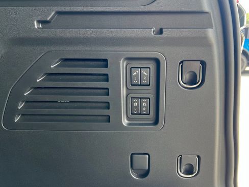 New 2026 Chevrolet Traverse RS w/ LPO, Floor Liner Package FWD image 25
