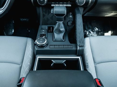 Certified 2026 Toyota Tacoma SR5 AWD/4WD image 22