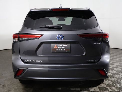 Used 2022 Toyota Highlander Limited image 16