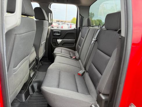 Used 2018 Chevrolet Silverado 1500 LT AWD/4WD image 12